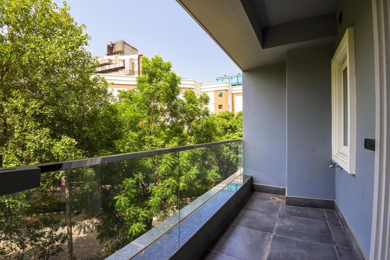Bedchambers Serviced Apartments - Cyber City คูร์เคาน์ ภายนอก รูปภาพ