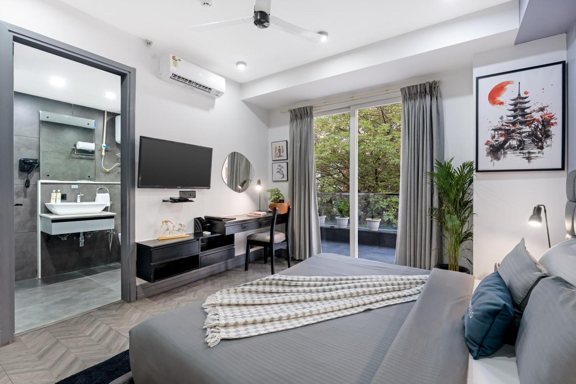 Bedchambers Serviced Apartments - Cyber City คูร์เคาน์ ภายนอก รูปภาพ