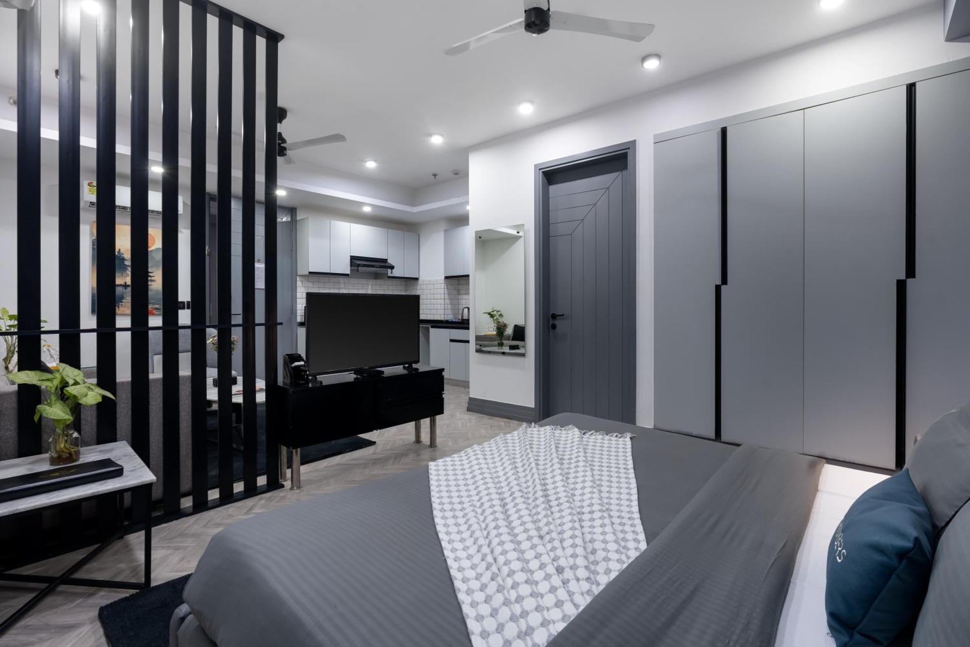 Bedchambers Serviced Apartments - Cyber City คูร์เคาน์ ภายนอก รูปภาพ